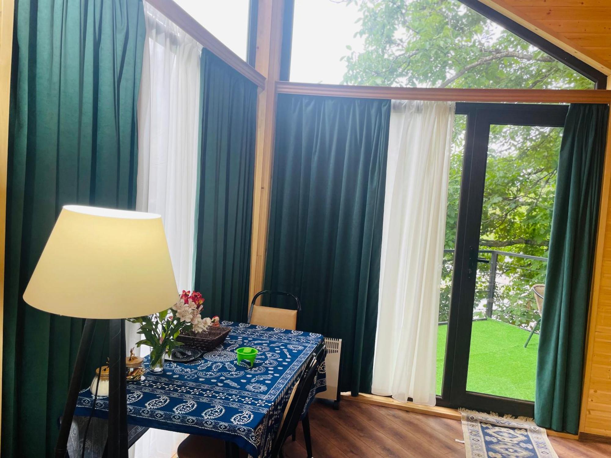 Am Museum Apartment *